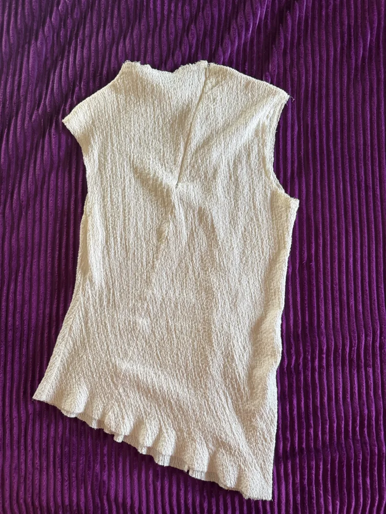Zara قمصان