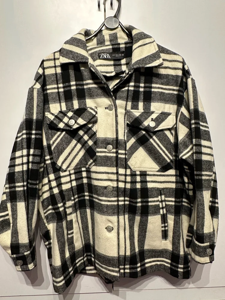 Zara Coats