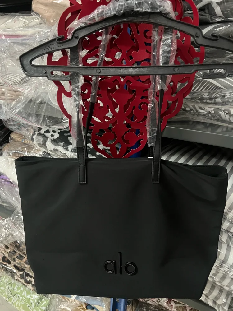 ALO Shoulder Bags