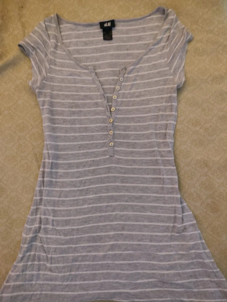 H&M T-shirts