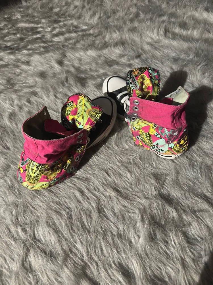 Converse Flats