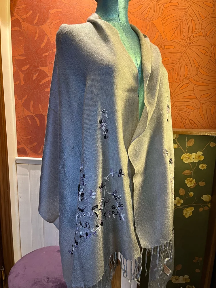 Pashmina إيشاربات وشالات، حالة جيدة جداً، صورة 4