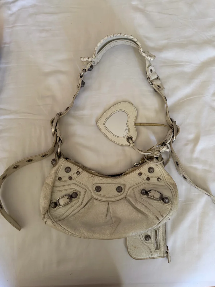 Balenciaga شنط كتف