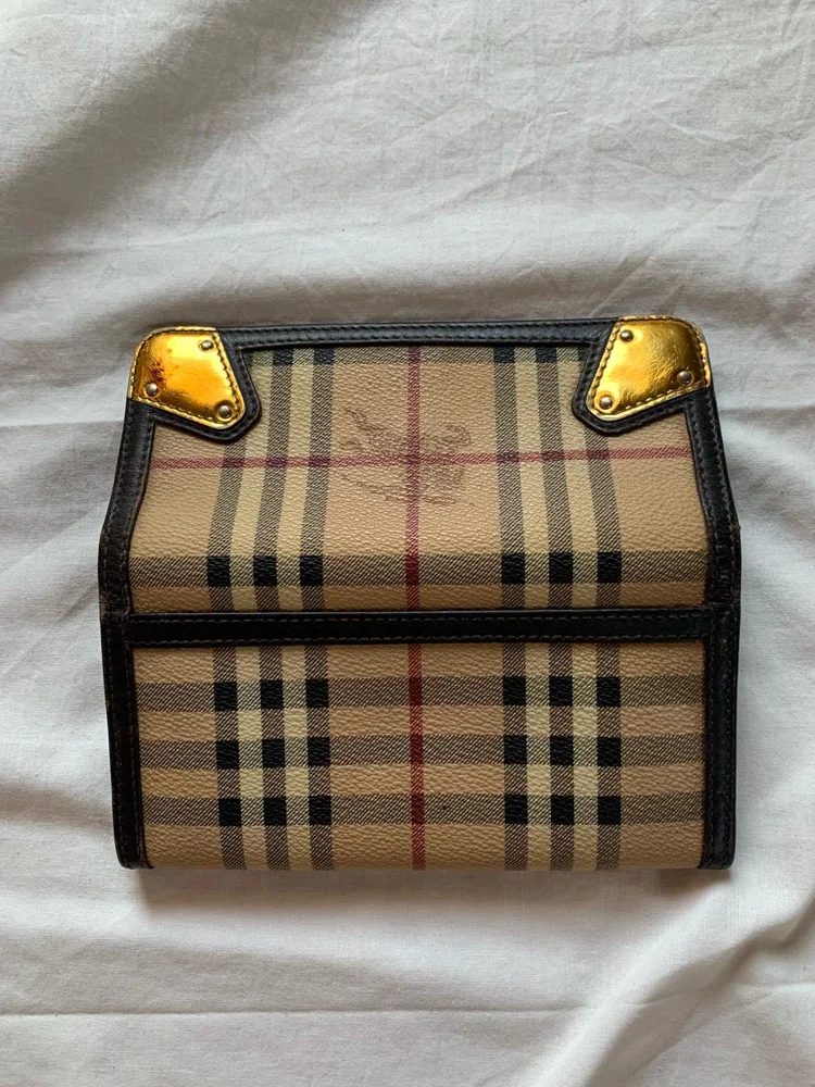 Burberry محافظ