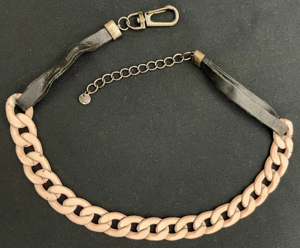 Pull & Bear Necklaces
