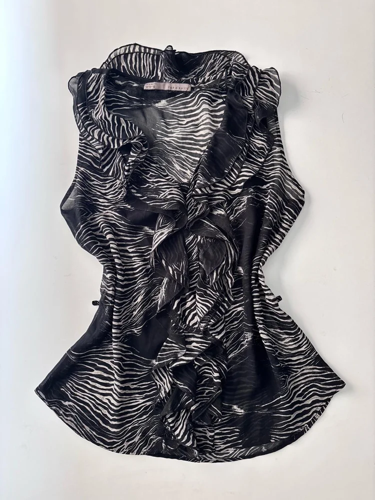 Zara بلوزات