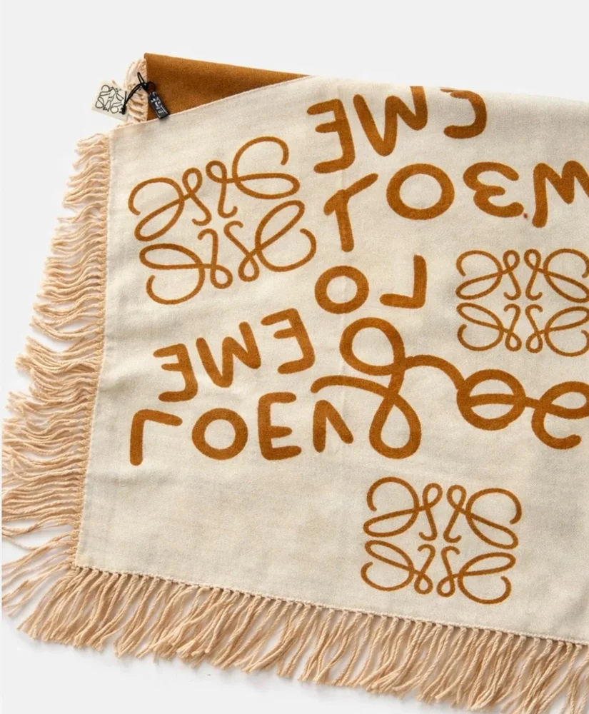 Loewe Scarves & Shawls, size Other, photo 3
