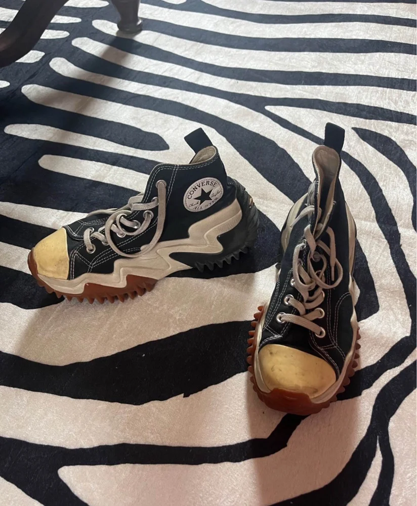 Converse Sneakers