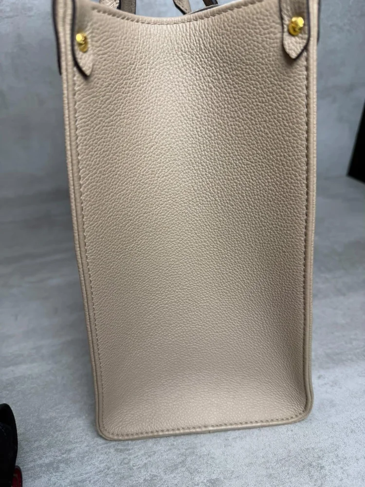 Louis Vuitton Tote Bags, New with tags, photo 2