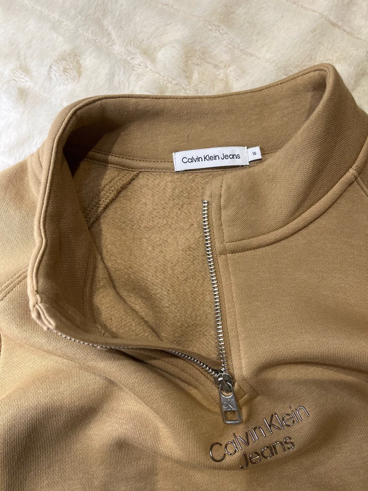 Calvin Klein Crop Tops, size S / 36 / 8, photo 6