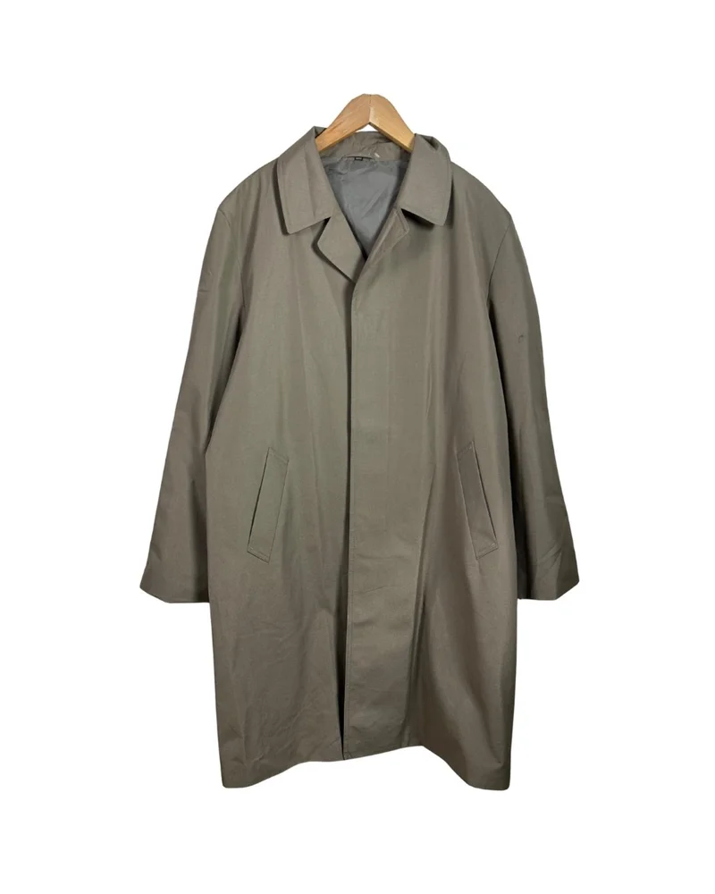 Zara Coats