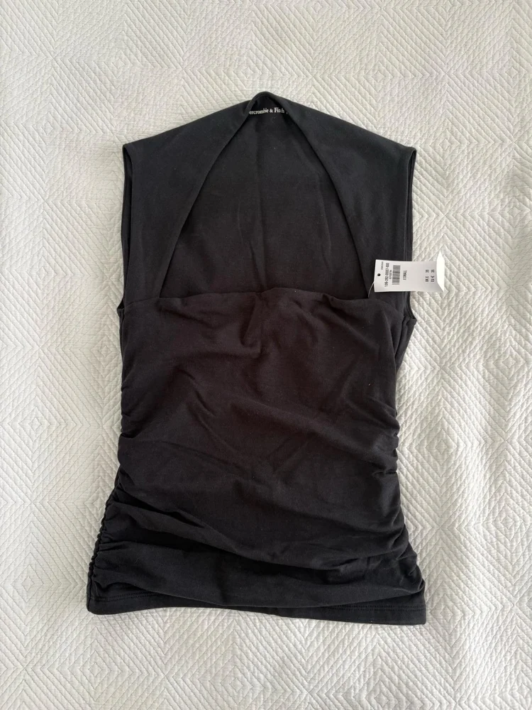 Abercrombie & Fitch Blouses