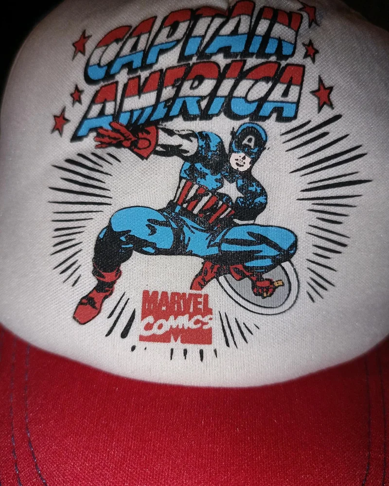 Marvel كابات وقبعات