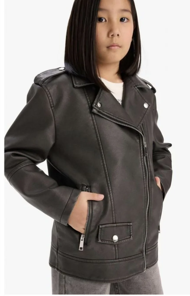 Defacto Outerwear