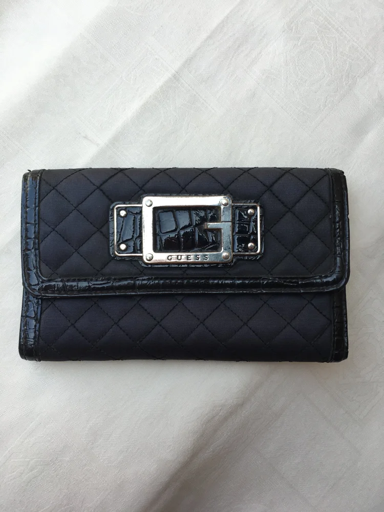 GUESS Wallets & Cardholders