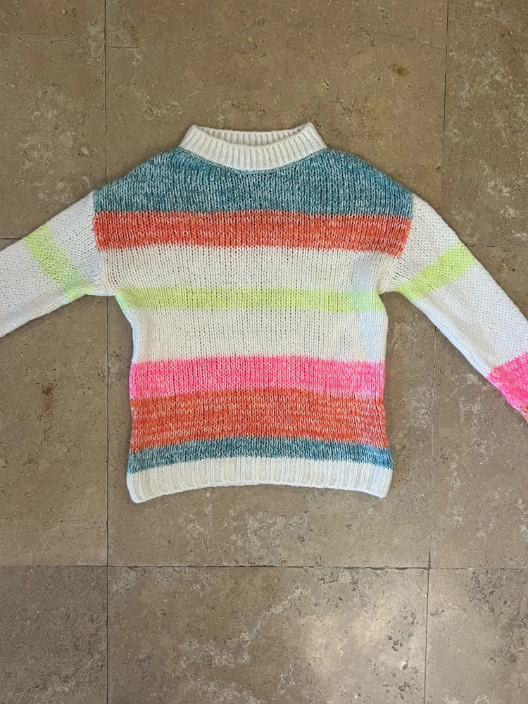Primark سويترات وبلوفرات