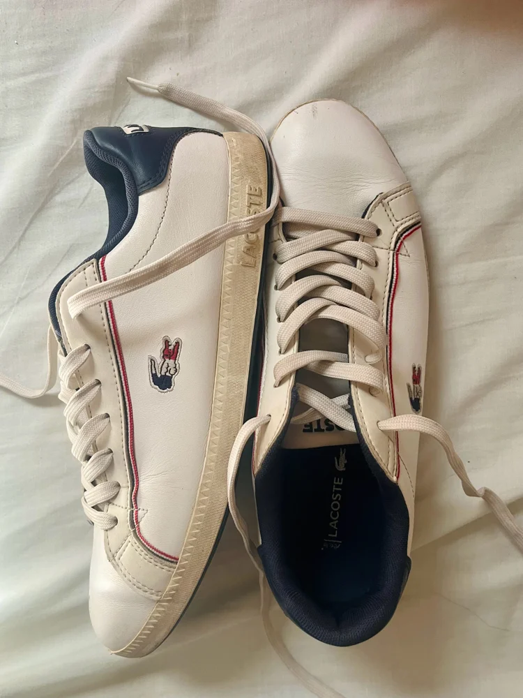 Lacoste Sneakers