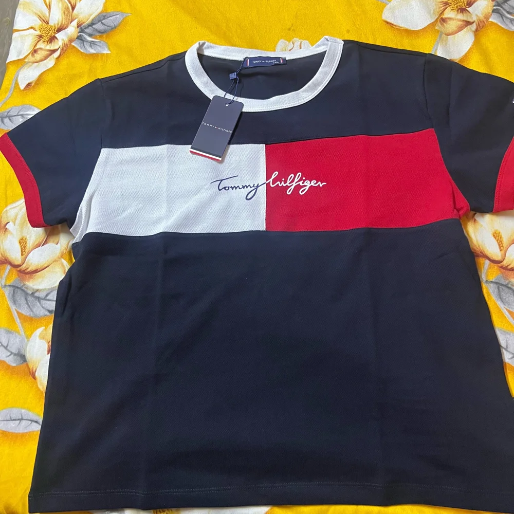 Tommy Hilfiger T-shirts
