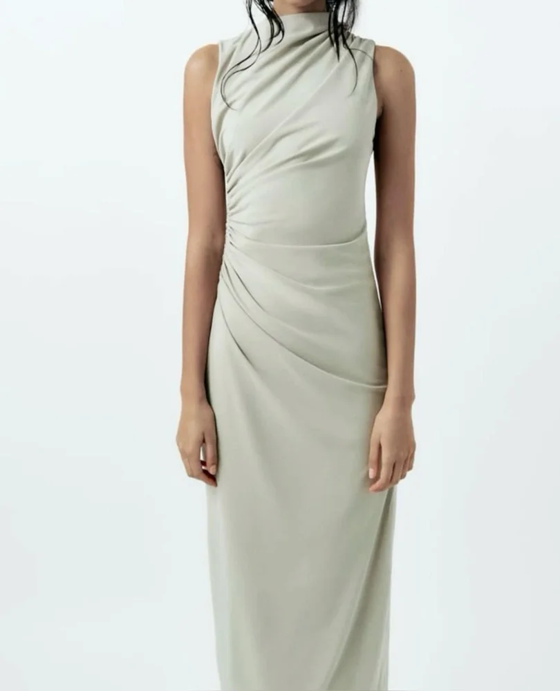 Zara فساتين طويلة