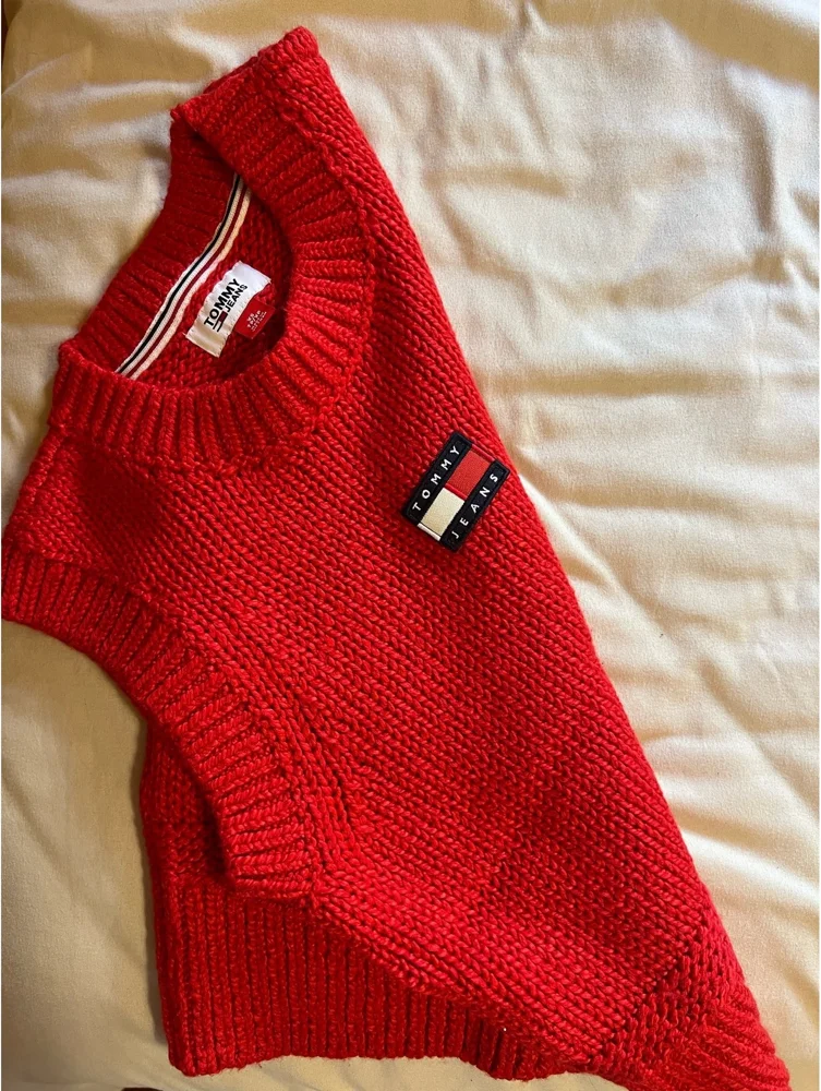 Tommy Hilfiger Sweaters & Pullovers