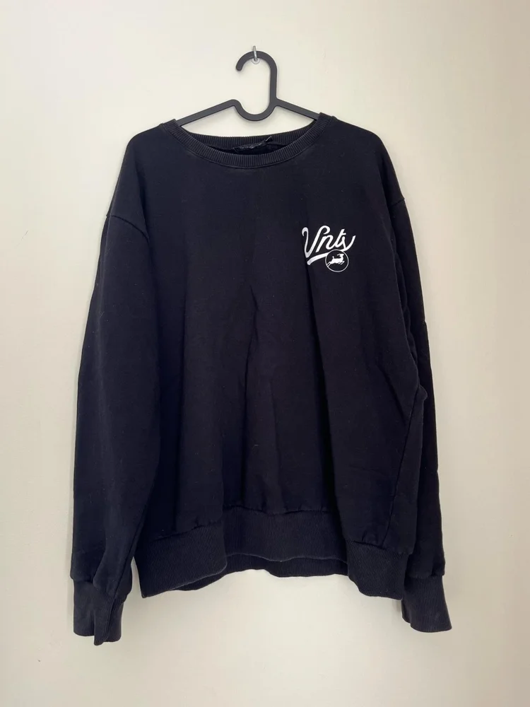 Unty Sweatshirts