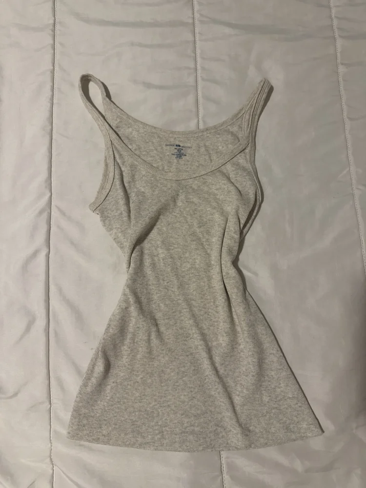 Brandy Melville Tank Tops