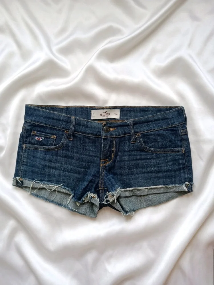 Hollister & Co شورتات