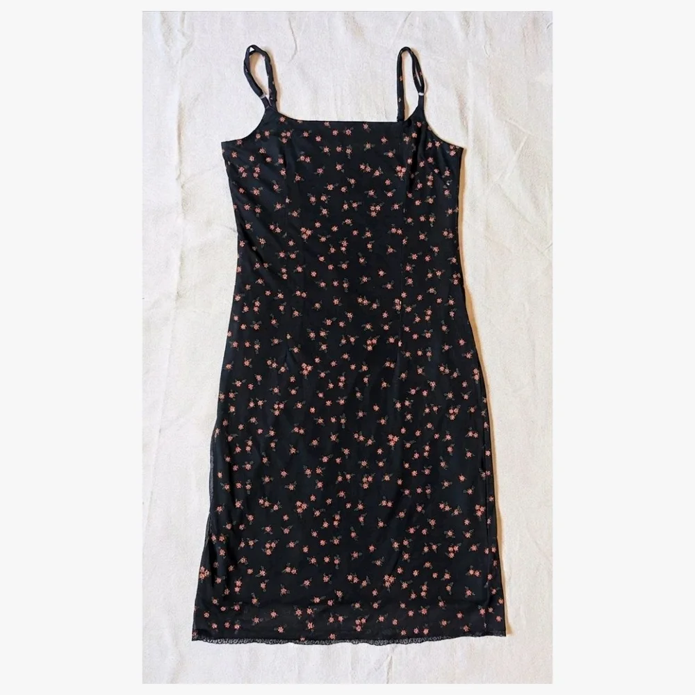 Midi Dresses