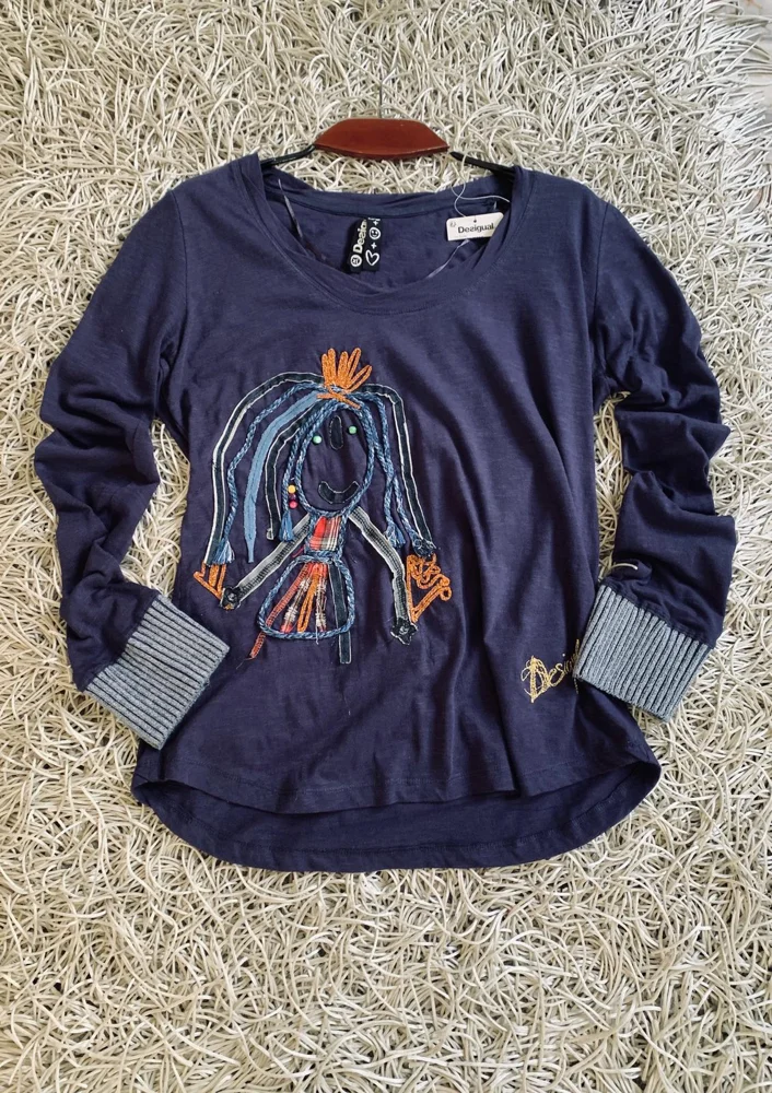 Desigual سويترات وبلوفرات