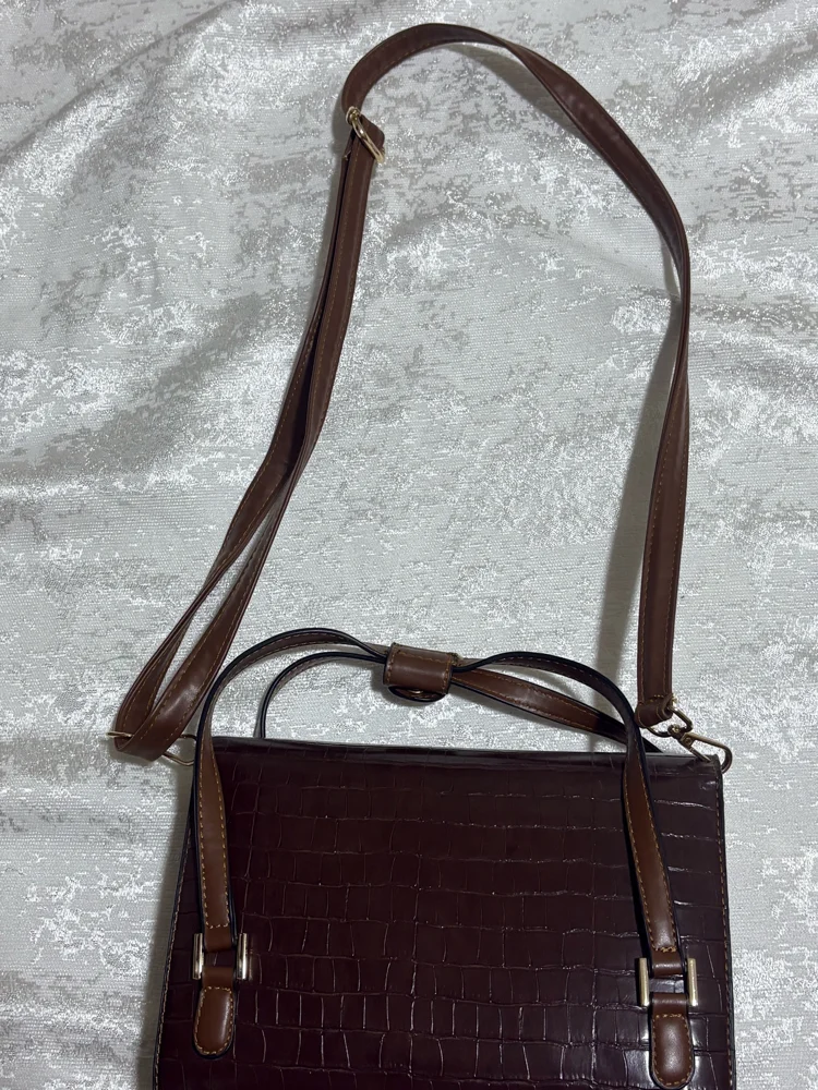 LILY Cross-Body Bags