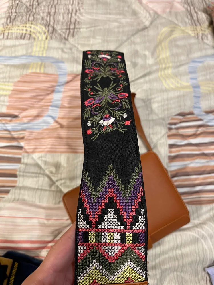Local شنط كتف