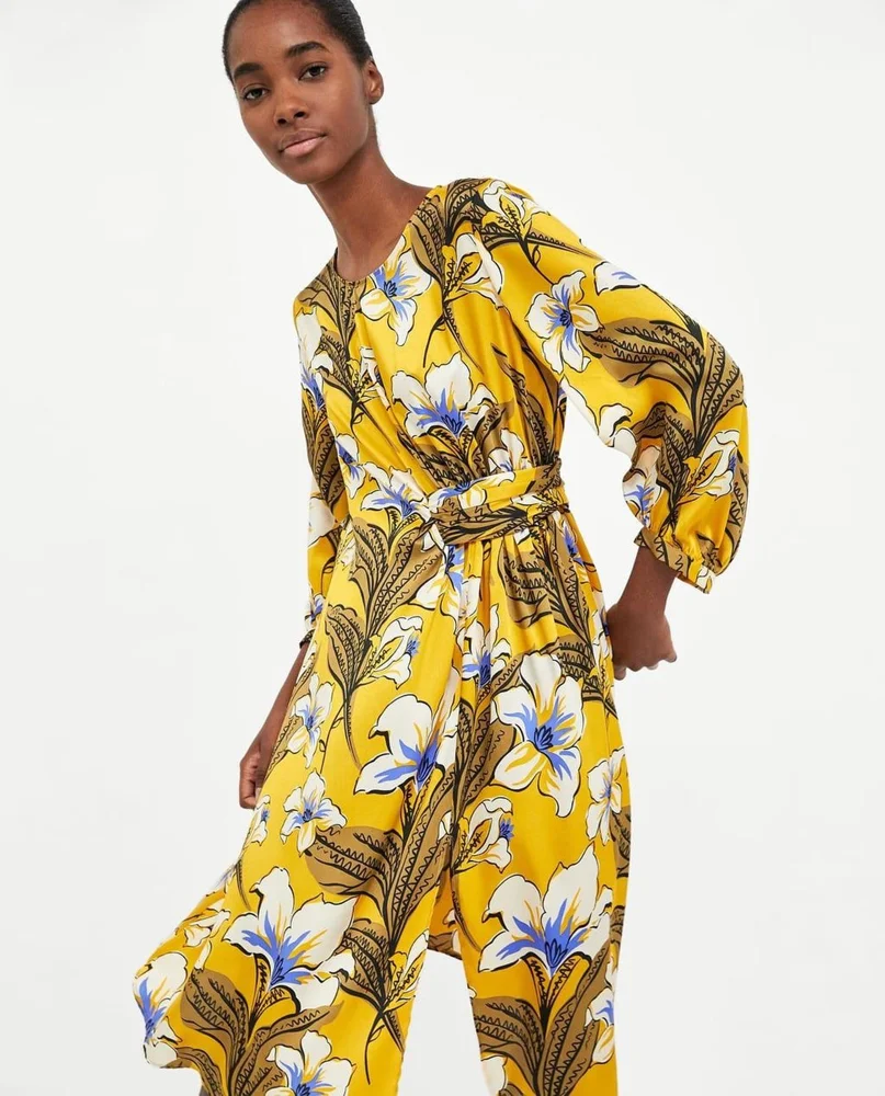 Zara فساتين ميدي
