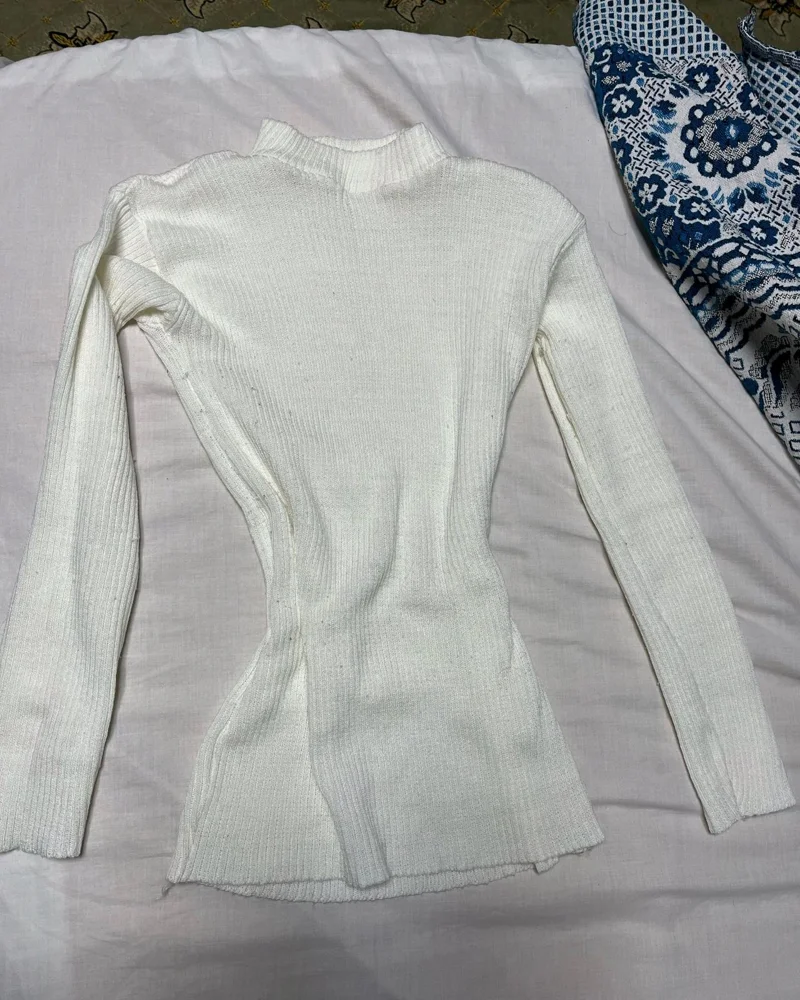 Sweaters & Pullovers