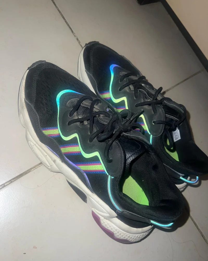 adidas Sneakers