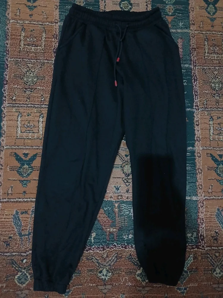 Local بنطلونات