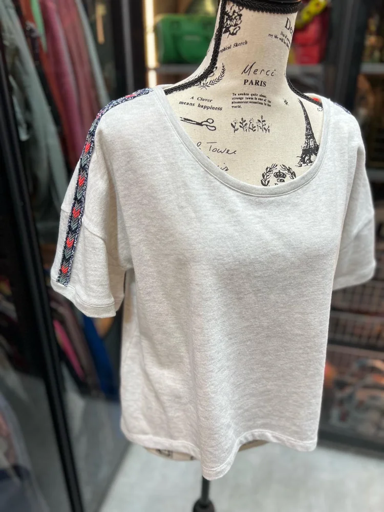 ONLY T-shirts