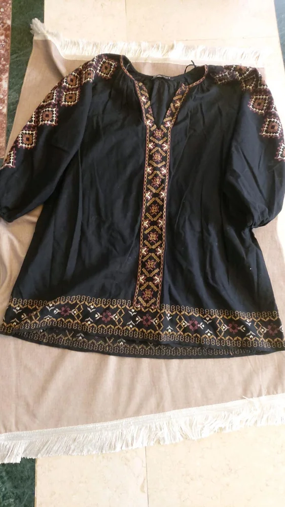 Zara بلوزات