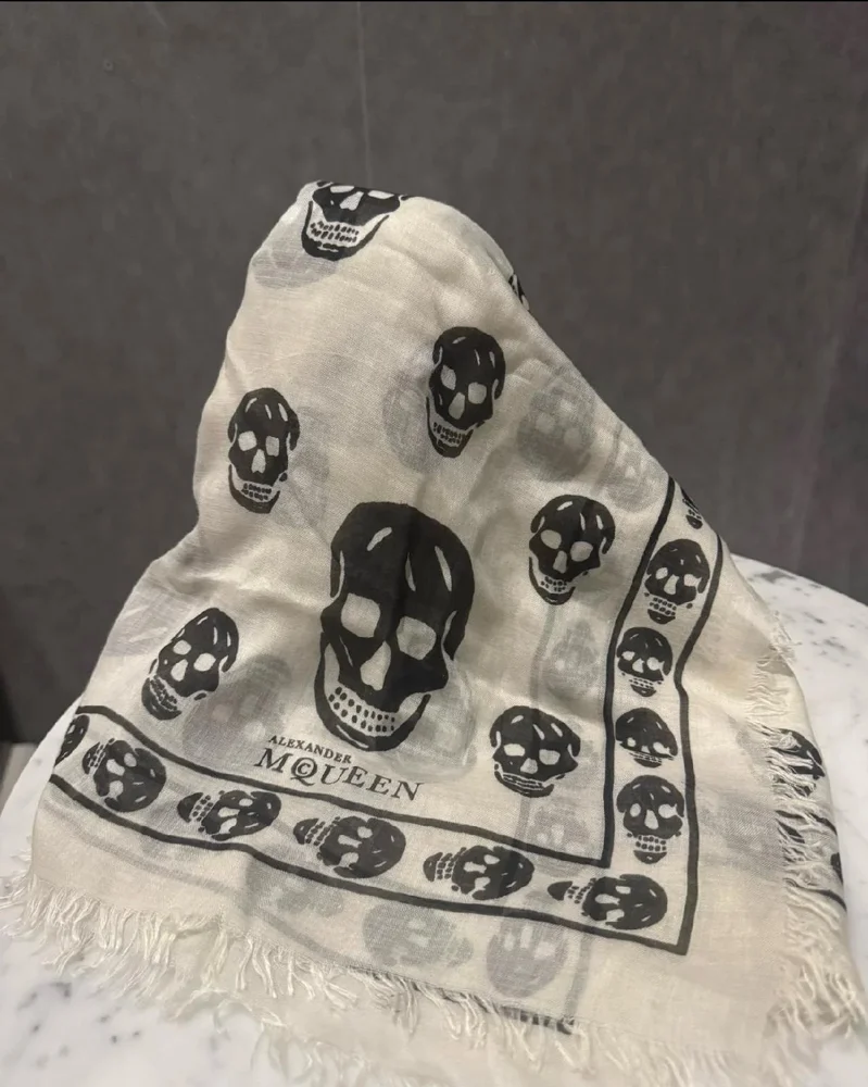 Alexander McQueen Scarves, size One size, photo 4