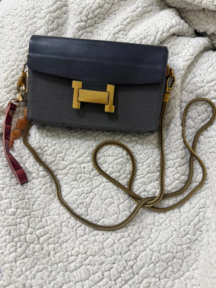 Local Cross-Body Bags