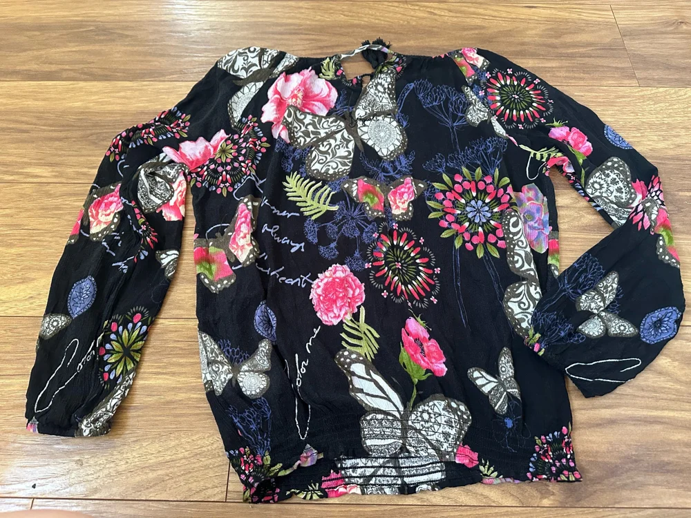 Desigual بلوزات