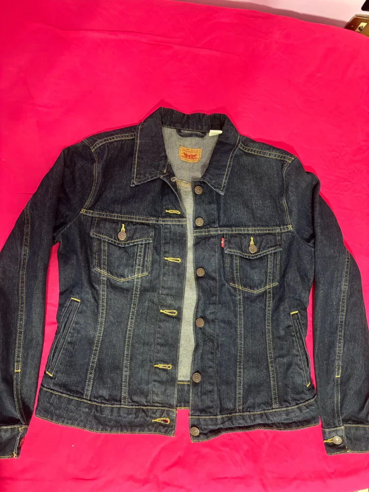 Levi's Jackets, size M / 38 / 10