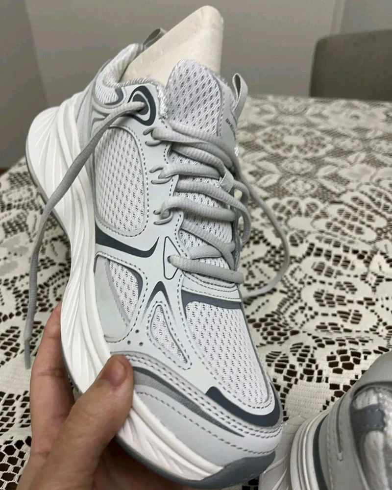 Sketchers Sneakers, size 38.5, photo 3