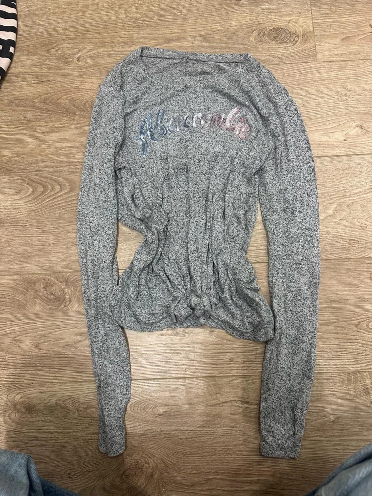 Abercrombie & Fitch Long Sleeve