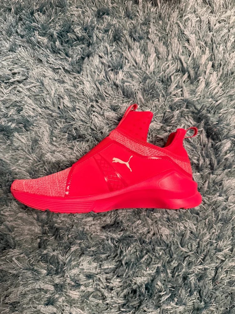 Puma سنيكرز