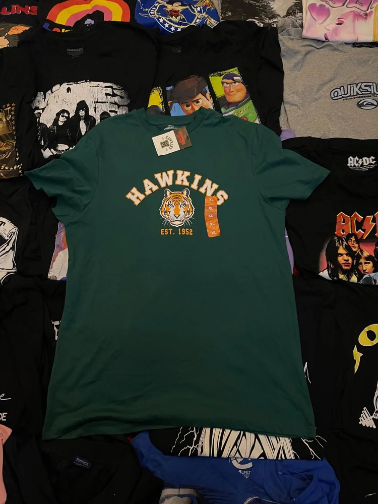 T-shirts, size XL