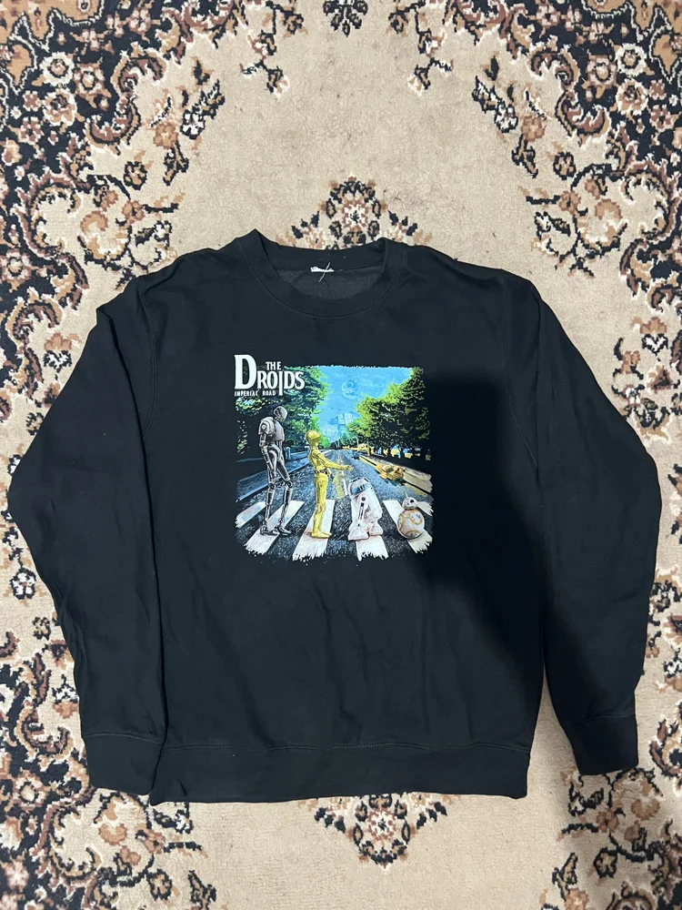 Sweaters, size L