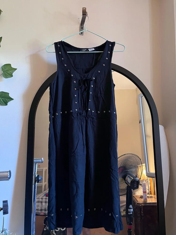 Midi Dresses