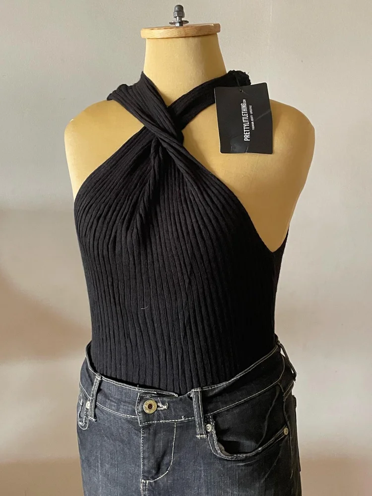 PrettyLittleThing هالتر توب