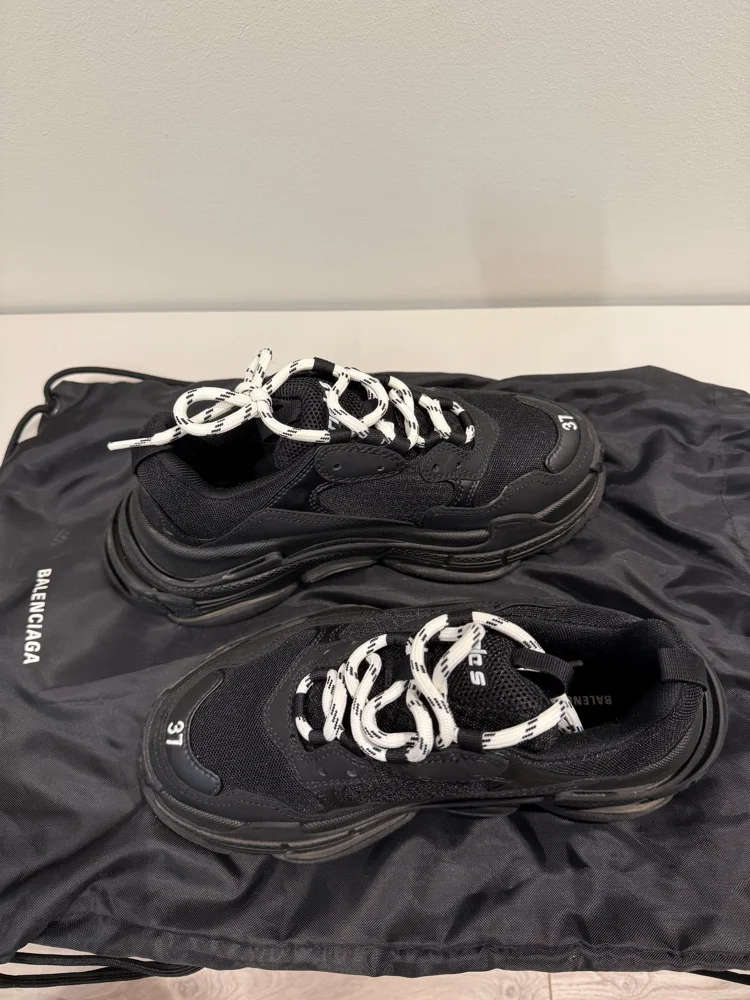 Balenciaga سنيكرز