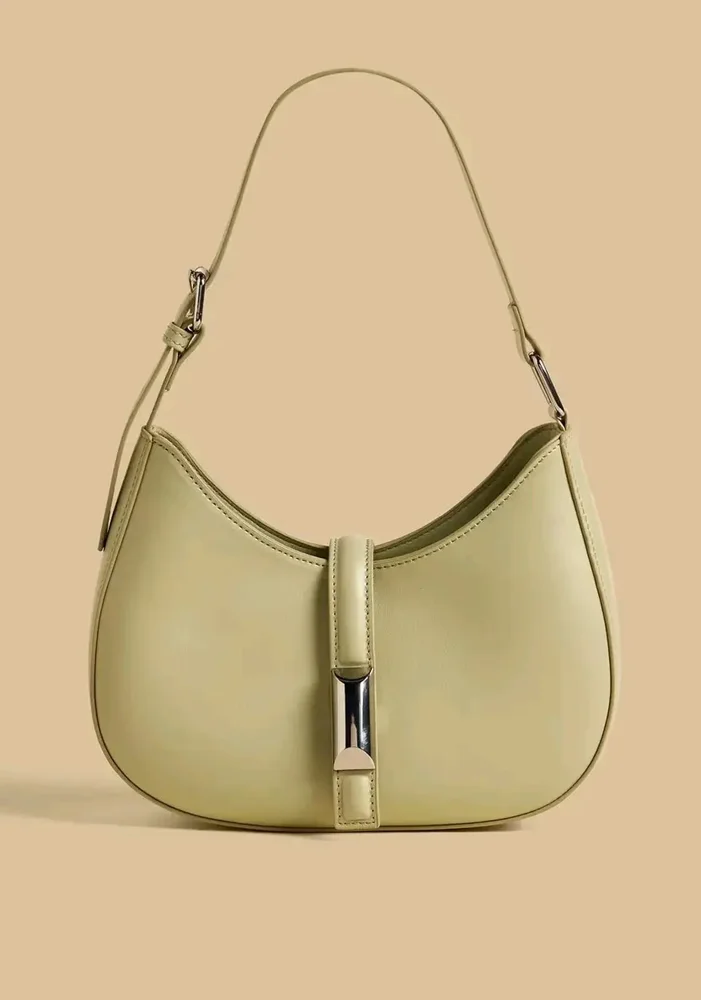 Max Shoulder Bags